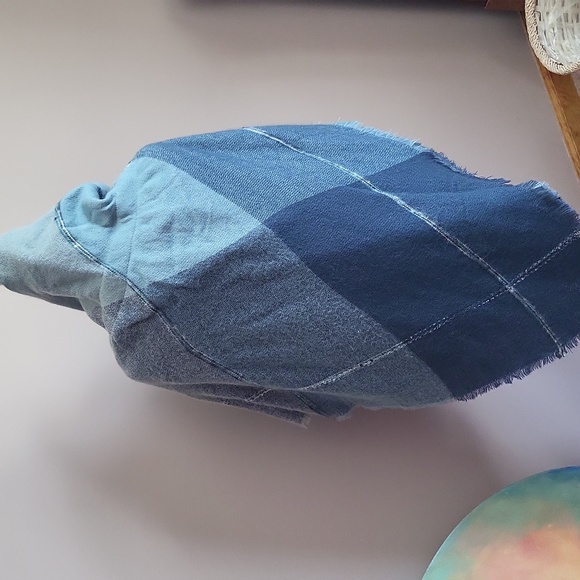 Altare Super Cozy Chic Blue Toggle Hooded Cape - Picture 4 of 6